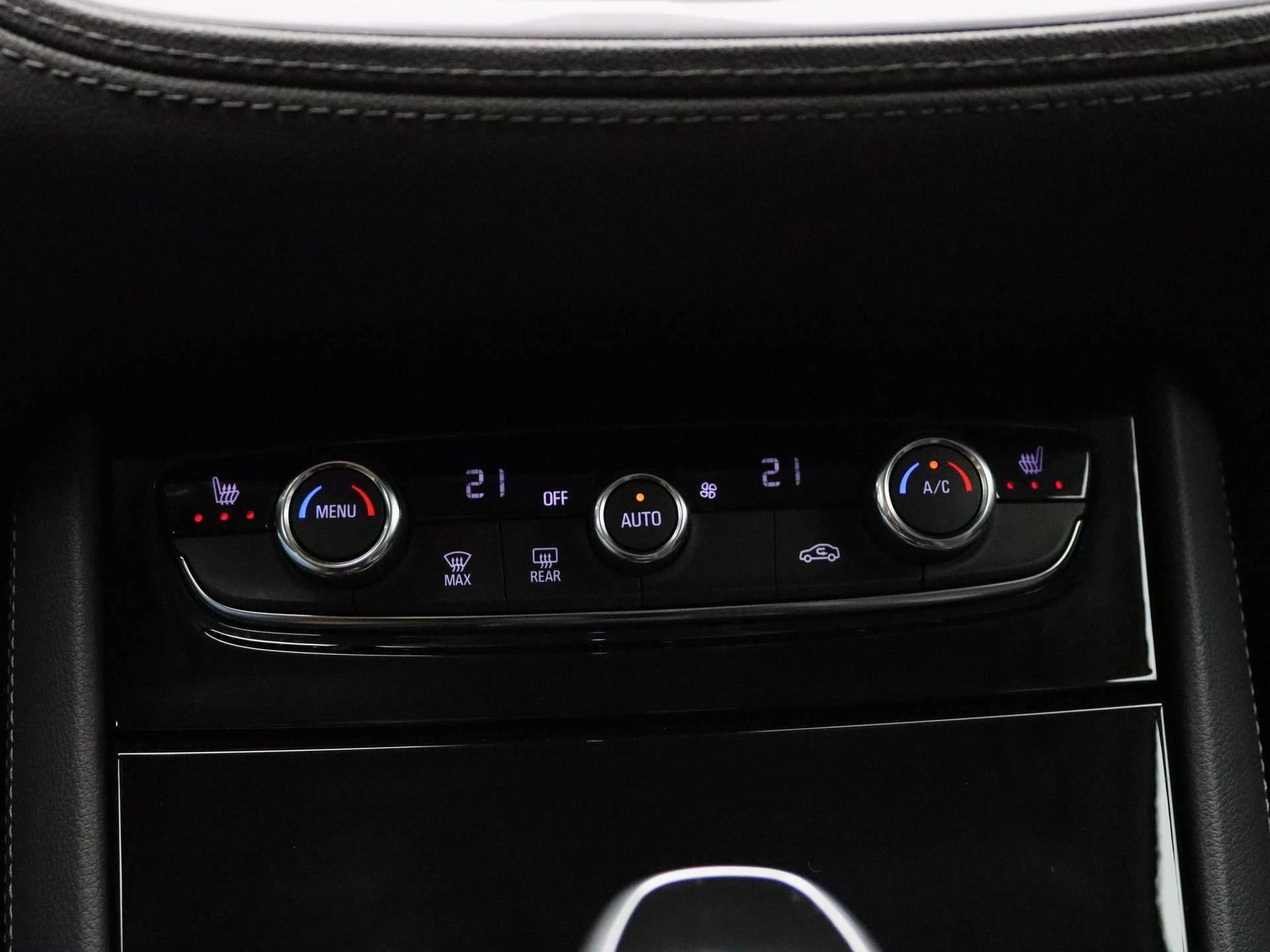 Opel Grandland X 1.6 Turbo S/S AT8 Ultimate