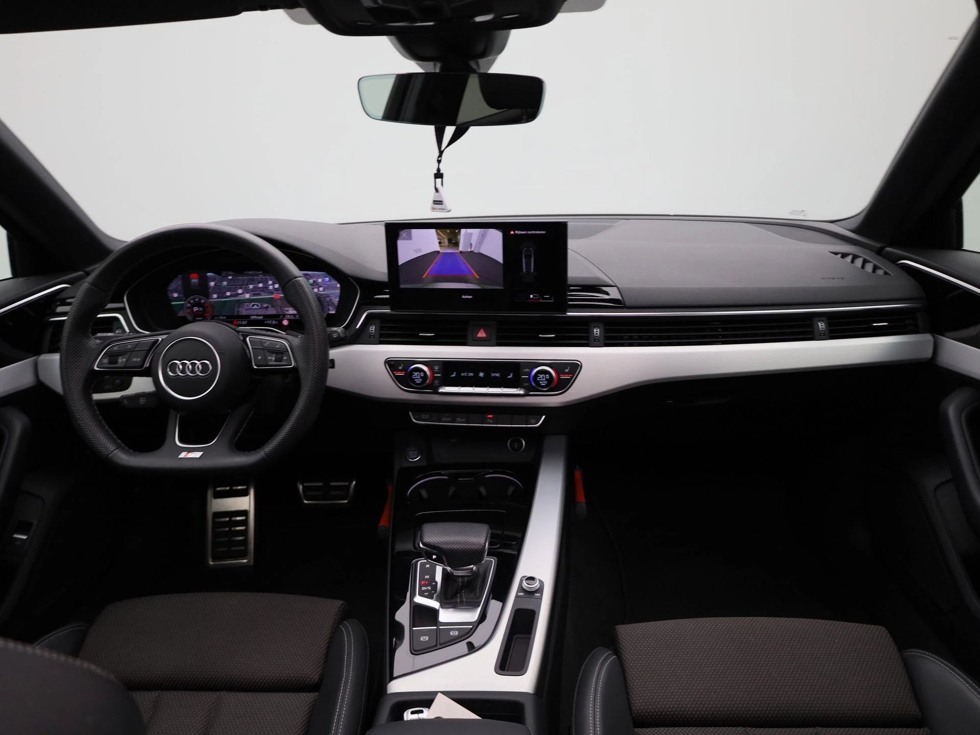 Audi-A4-image-45