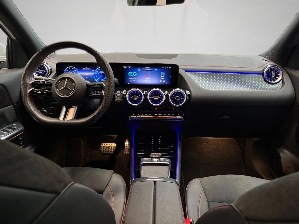Mercedes-Benz-EQA 250+-image-11