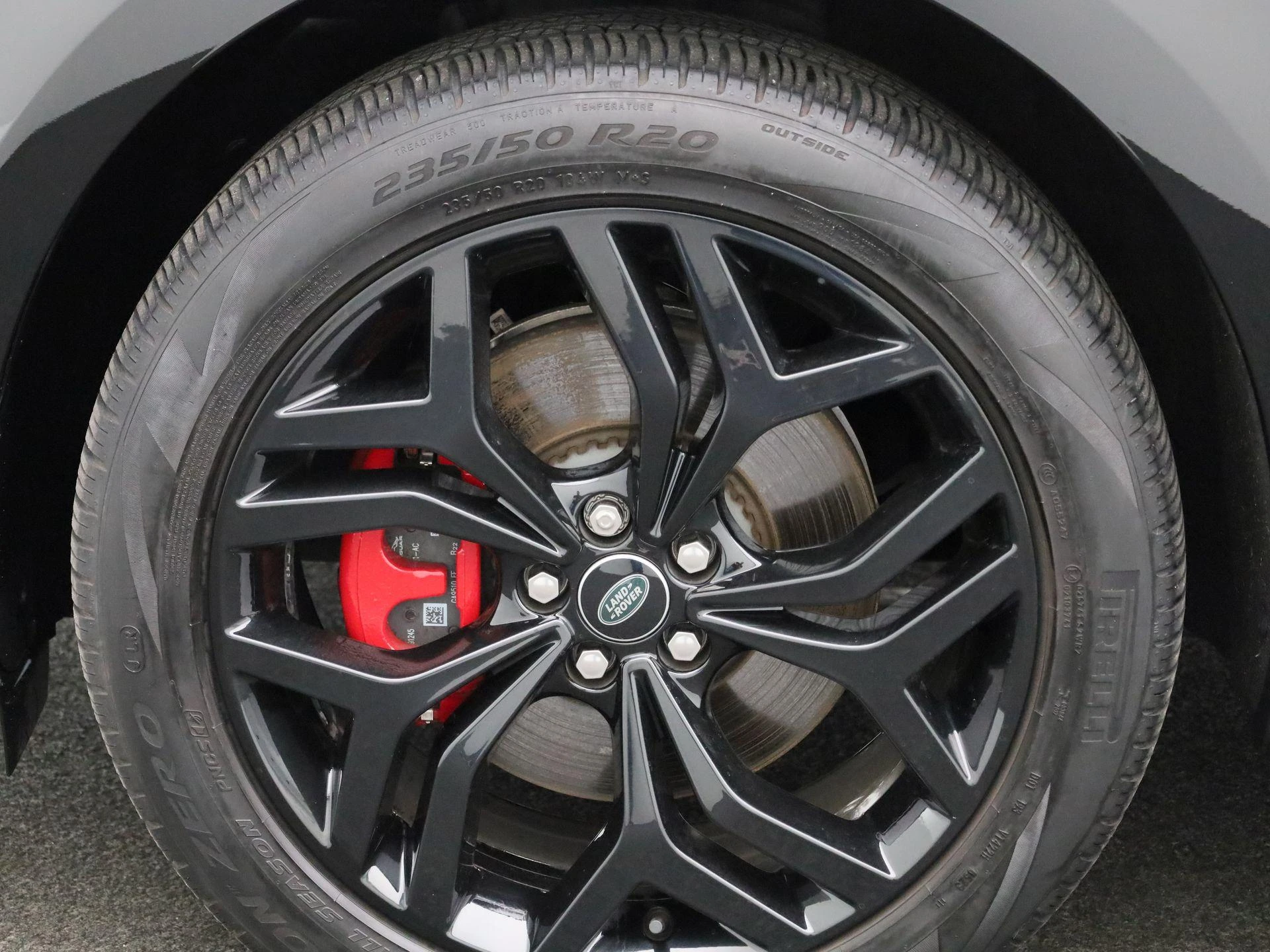 Land Rover-Range Rover Evoque-image-13