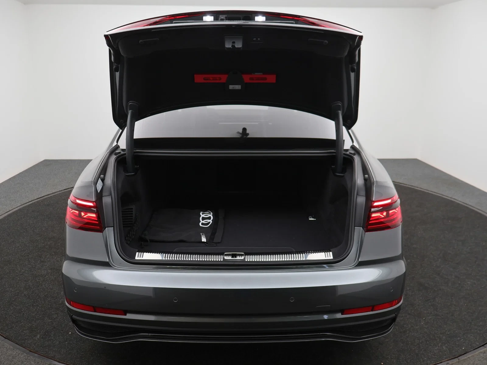 Audi-A8-image-11
