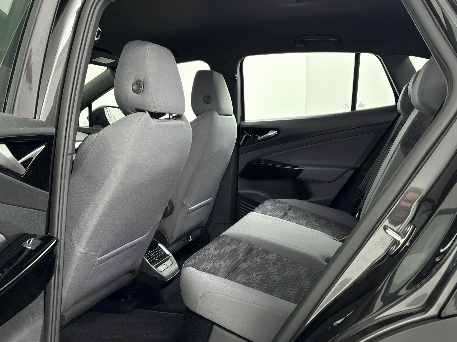 Volkswagen-ID.4-image-21