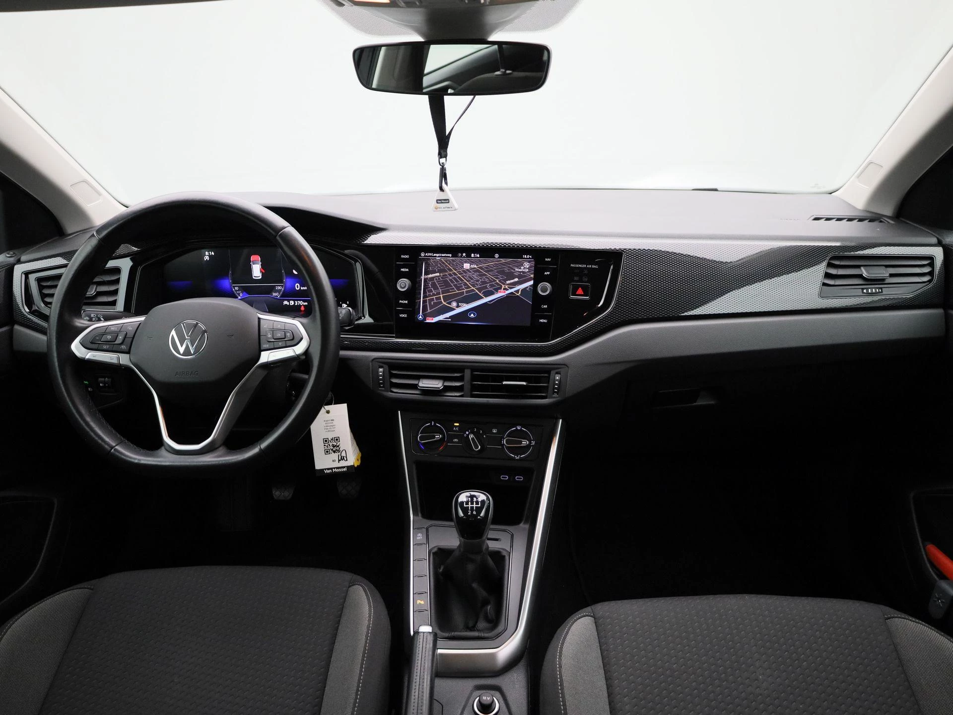 Volkswagen-Polo-image-34