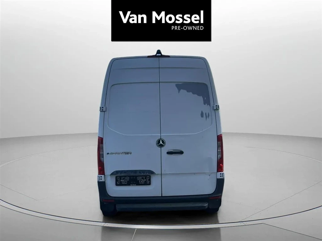 Mercedes-Benz-eSprinter-image-3