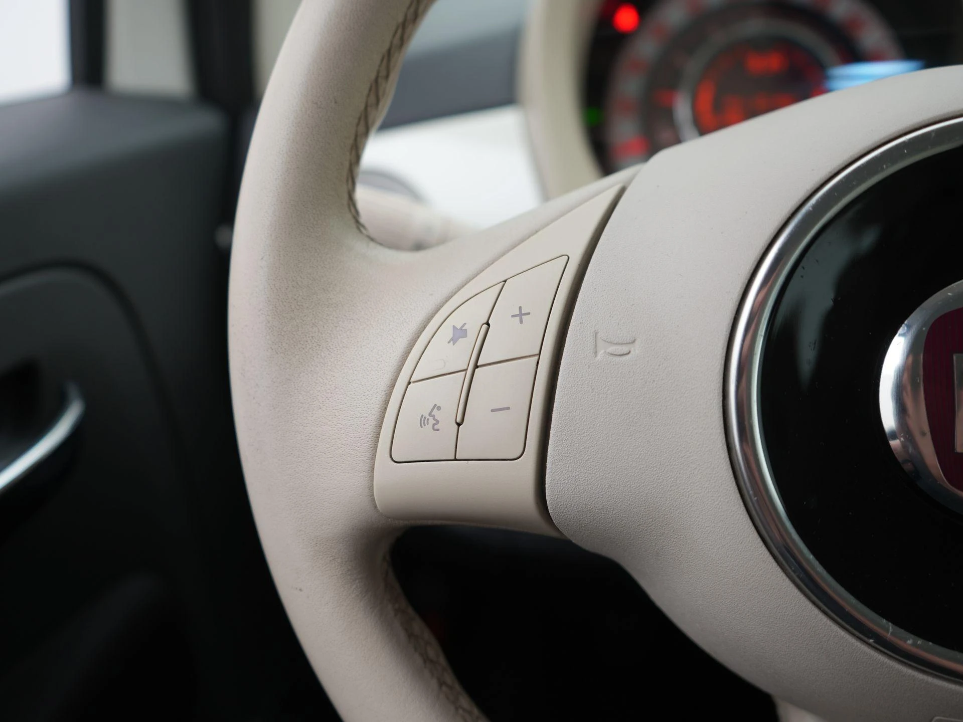 Fiat-500C-image-15