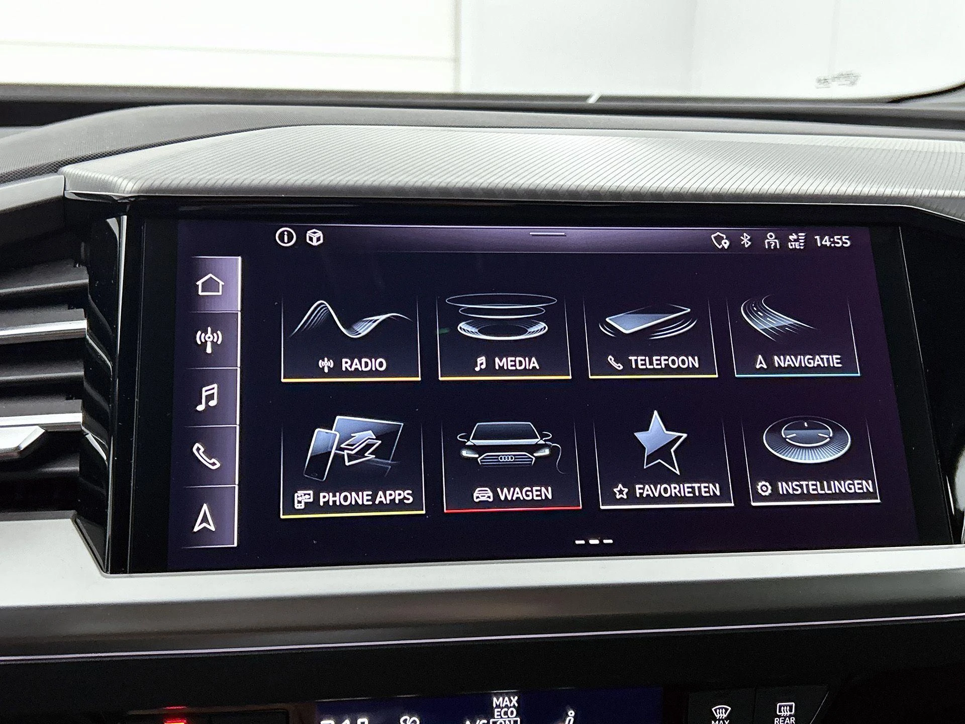 Audi-Q4 e-tron-image-28
