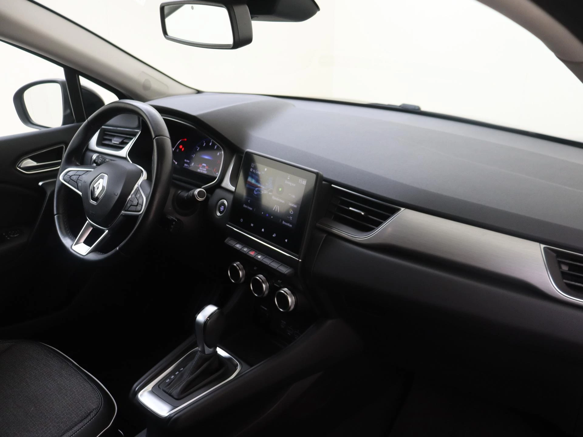 Renault-Captur-image-11