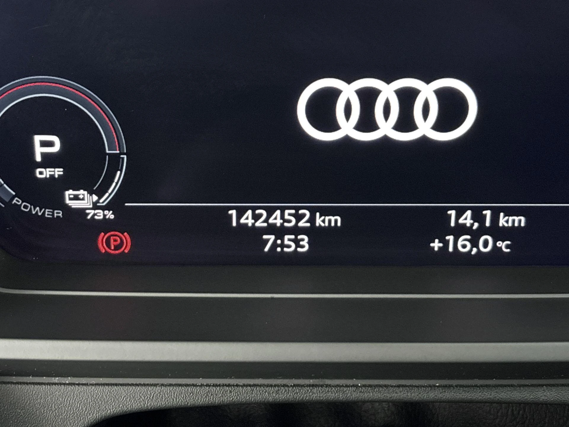 Audi-Q4 e-tron-image-9