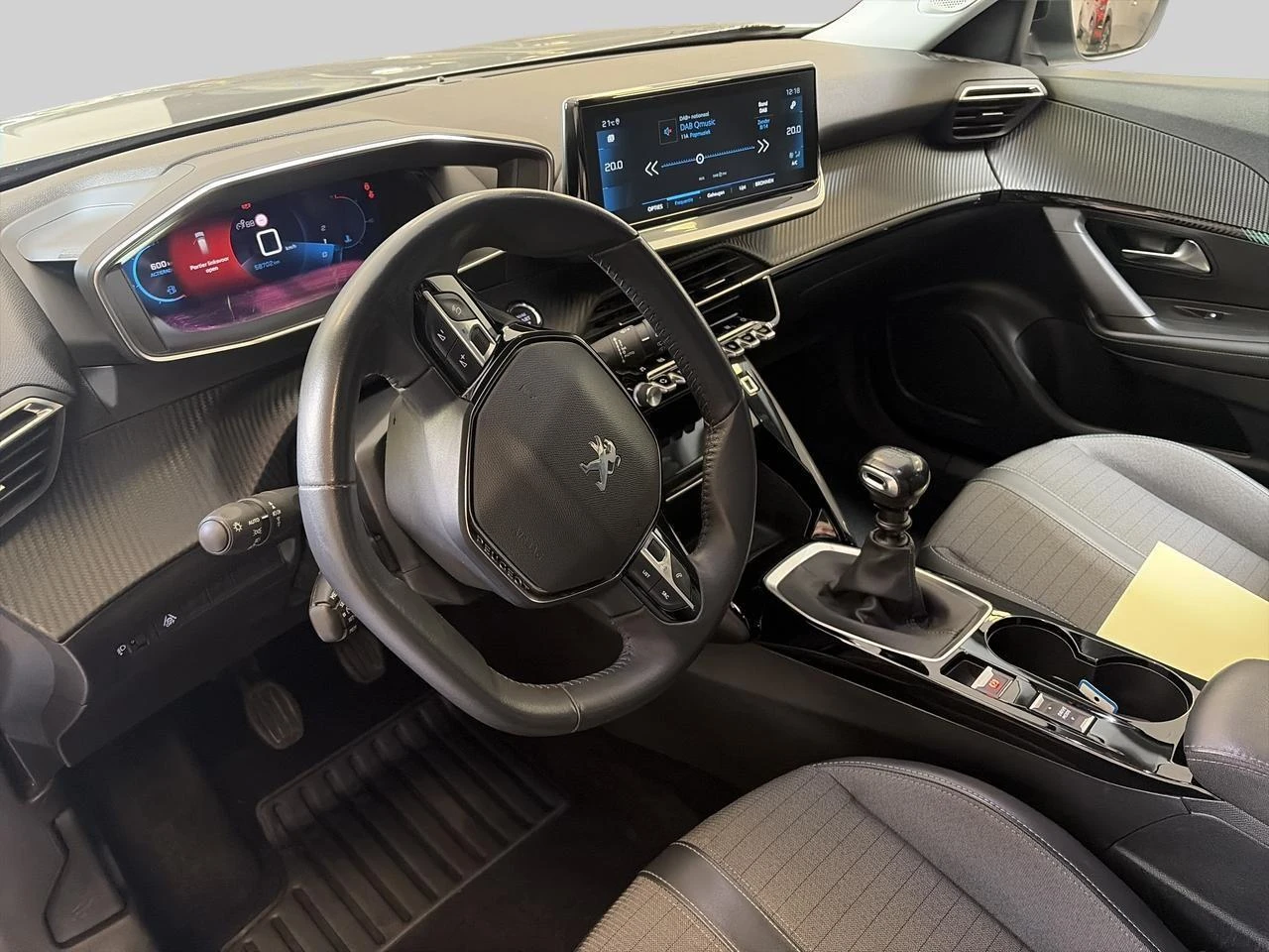 Peugeot-2008-image-7