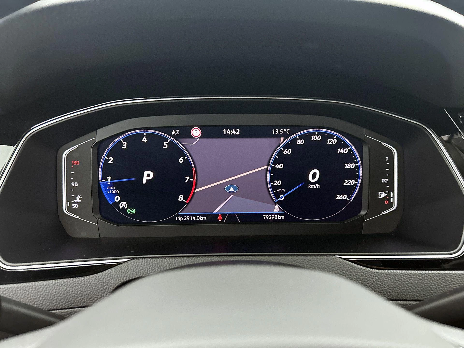 Volkswagen-Passat-image-18