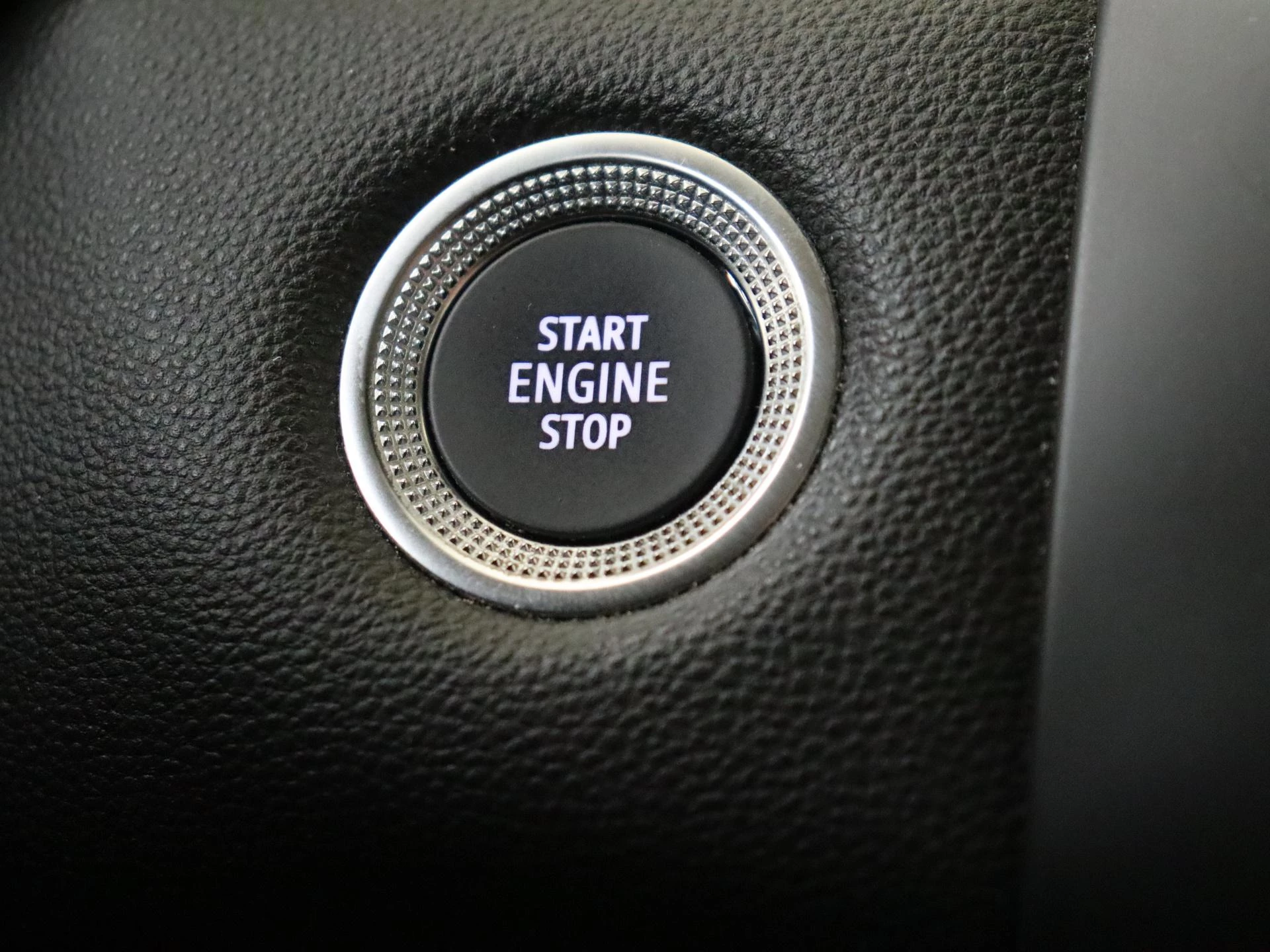 Renault-Captur-image-22