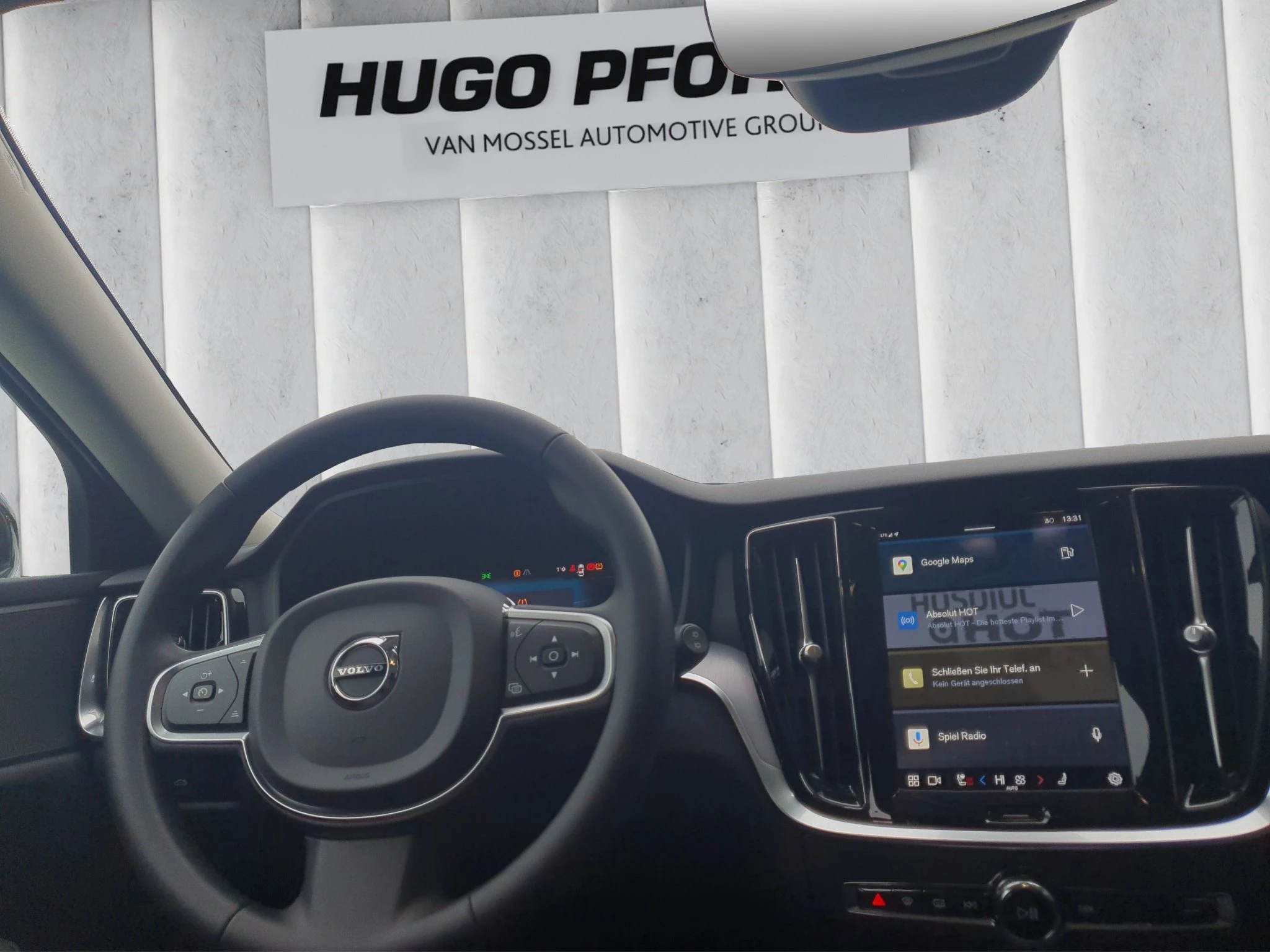 Volvo V60 Core B3 MHEV Aut. | LED | AHK | RFK | SHZ | PDC | LMF | Navi