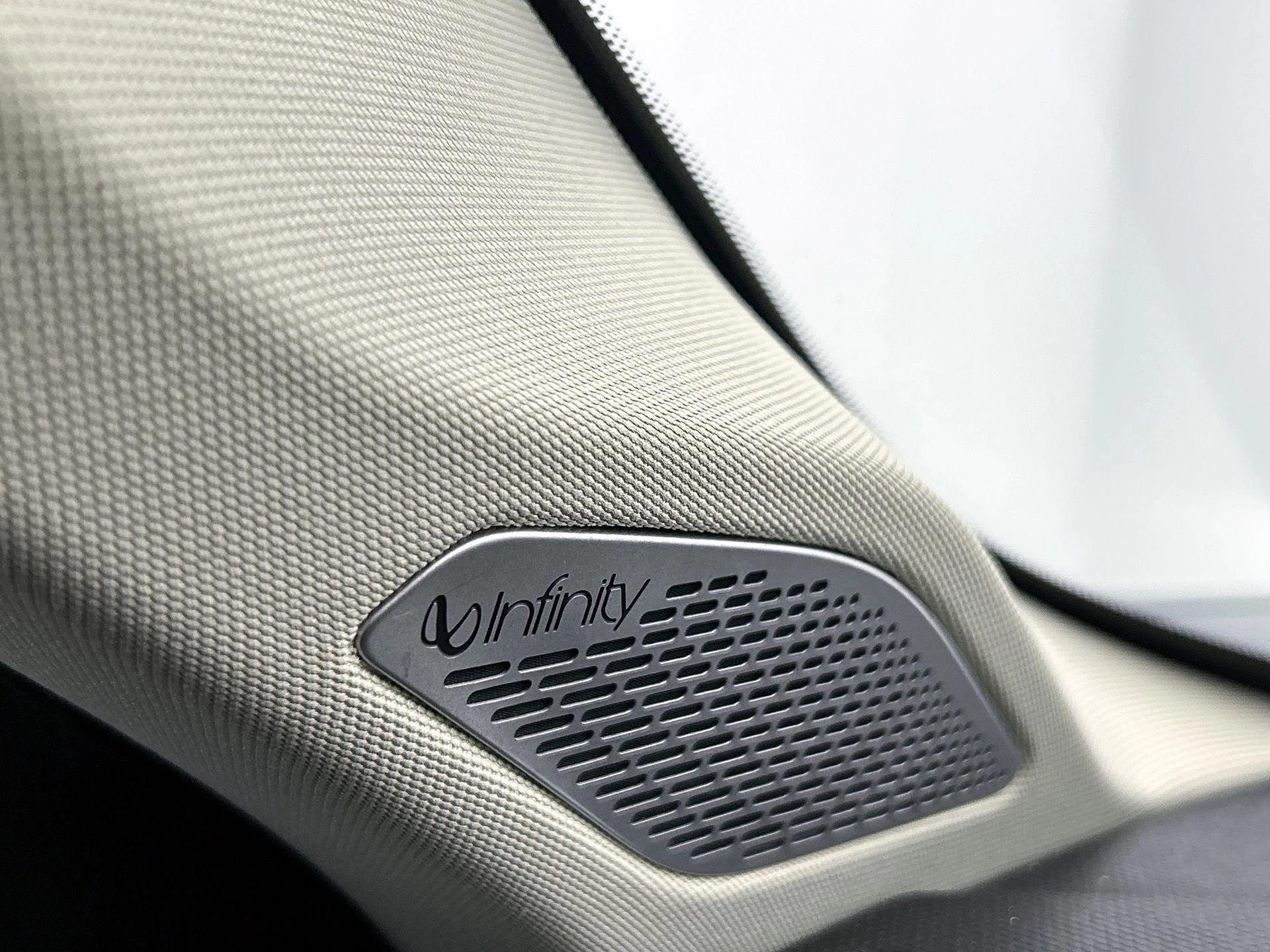 Lynk & Co-01-image-20