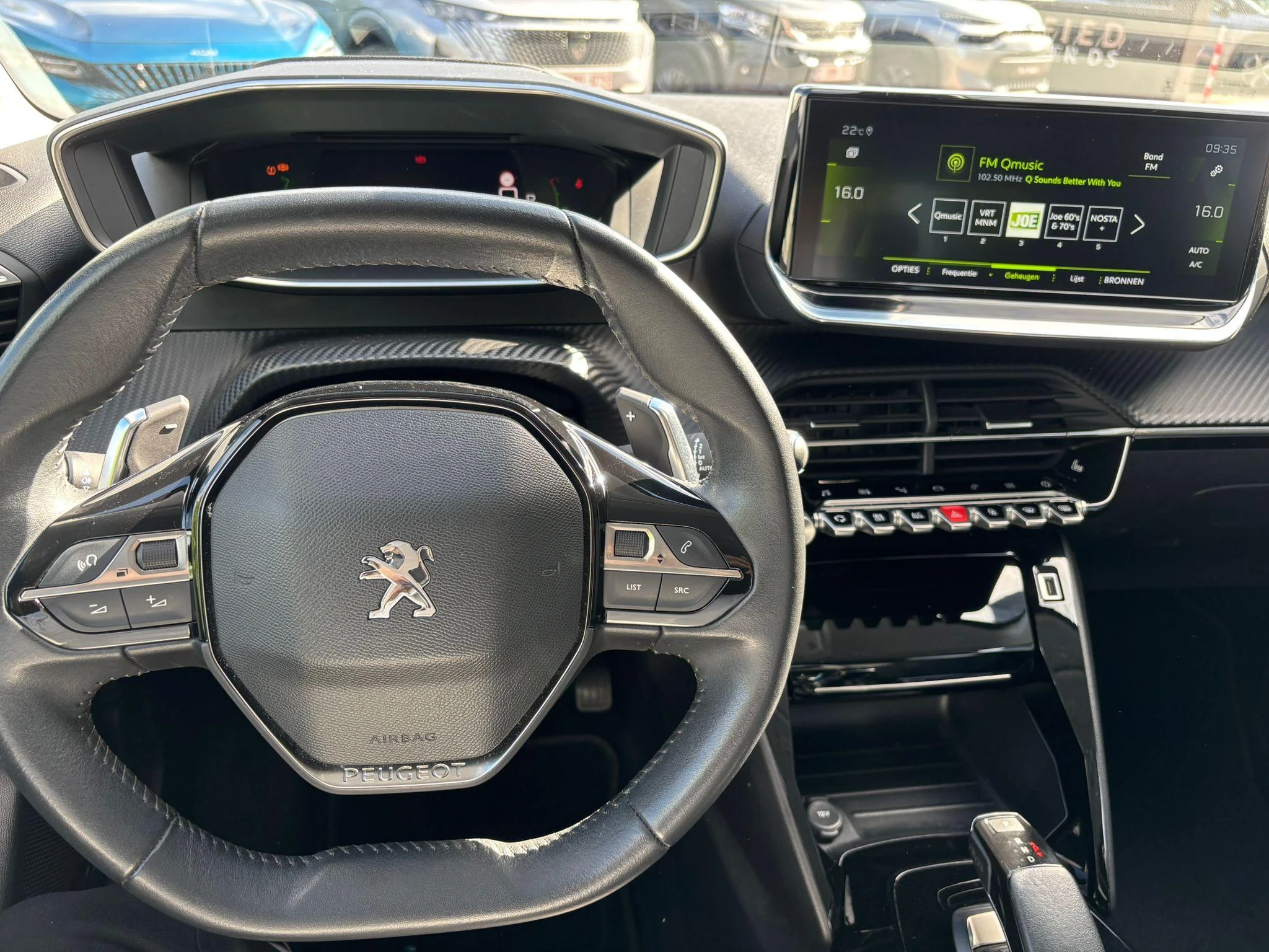 Peugeot 208 1.2 PureTech 100 EAT8 S&S Allure pack