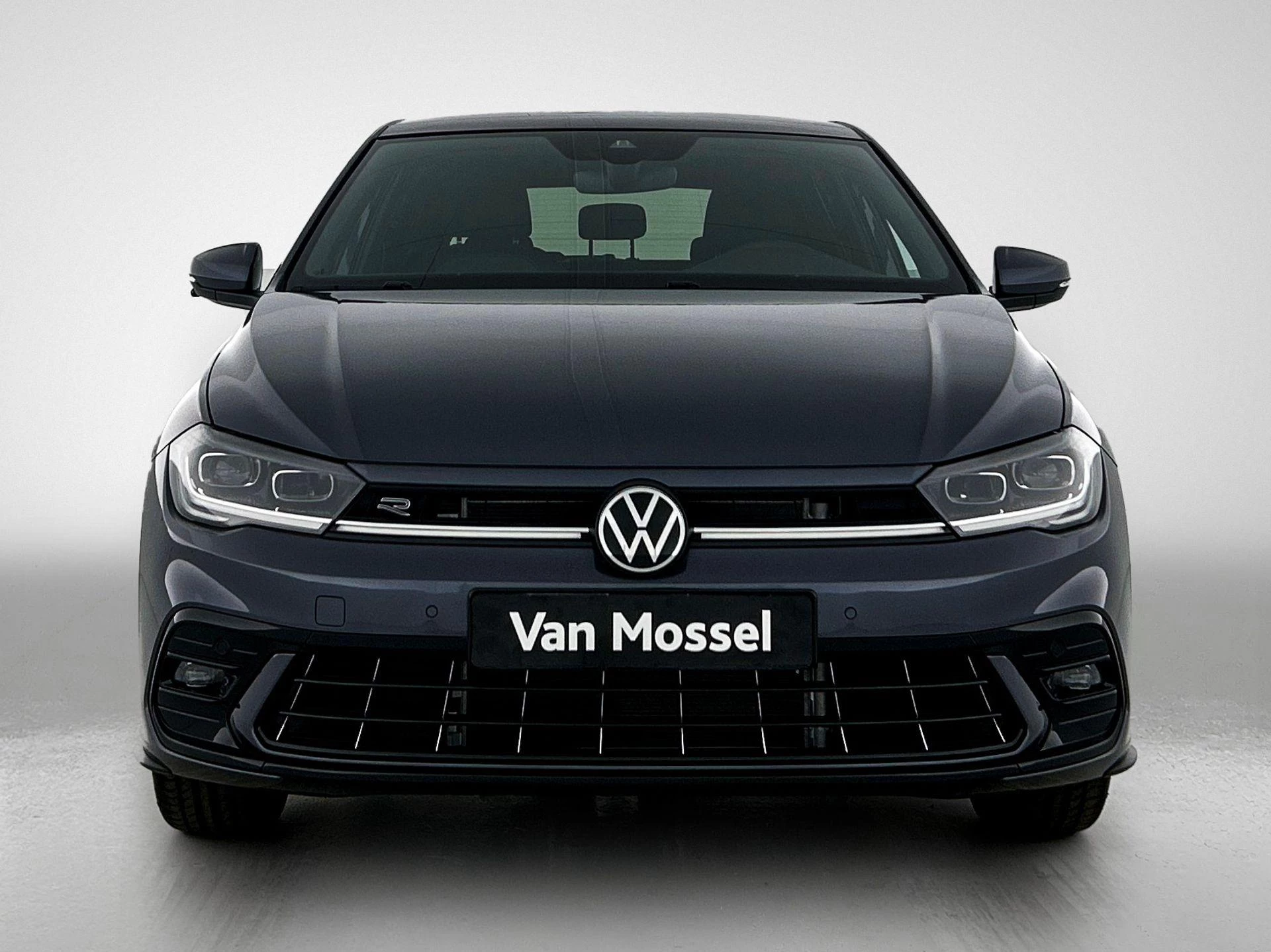 Volkswagen-Polo-image-4