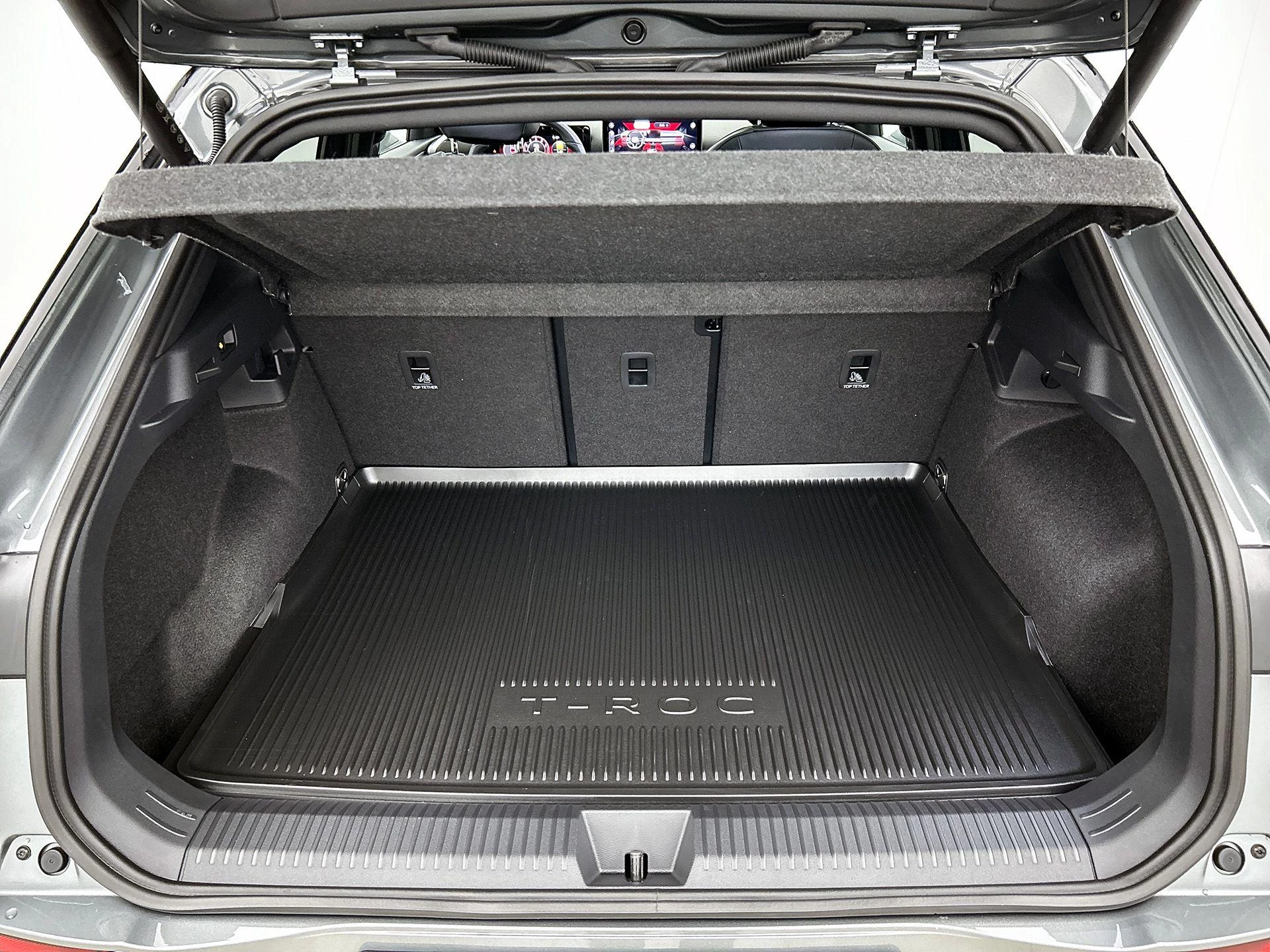 Volkswagen-T-Roc-image-21