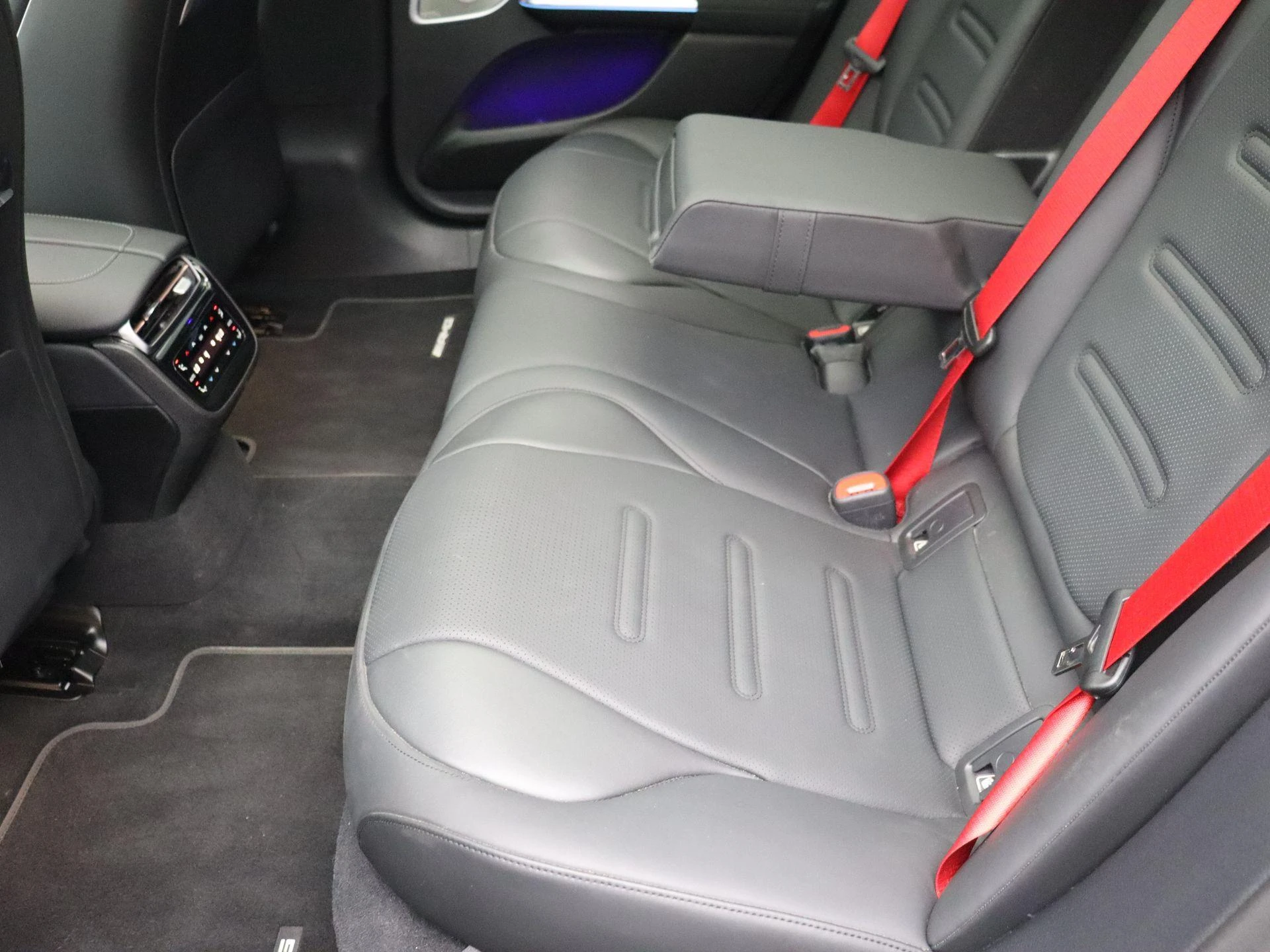Mercedes-Benz EQE 53 4MATIC+ + NAPPA + BURMESTER + HYPERSCREEN + PANO + CARBON