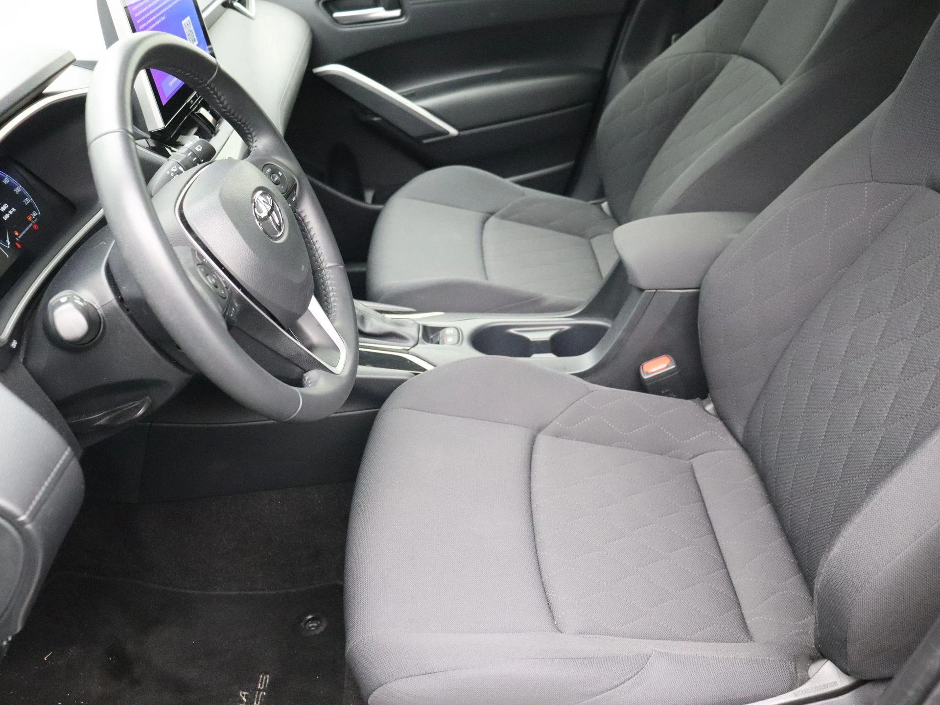 Toyota-Corolla Cross-image-8