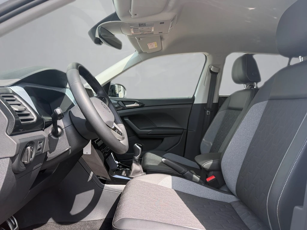 Volkswagen-T-Cross-image-6