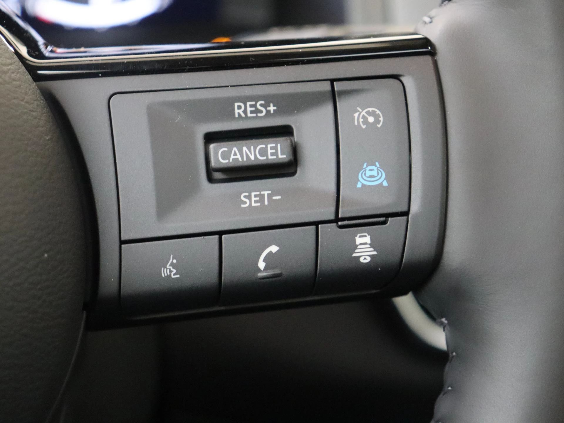 Nissan-QASHQAI-image-17