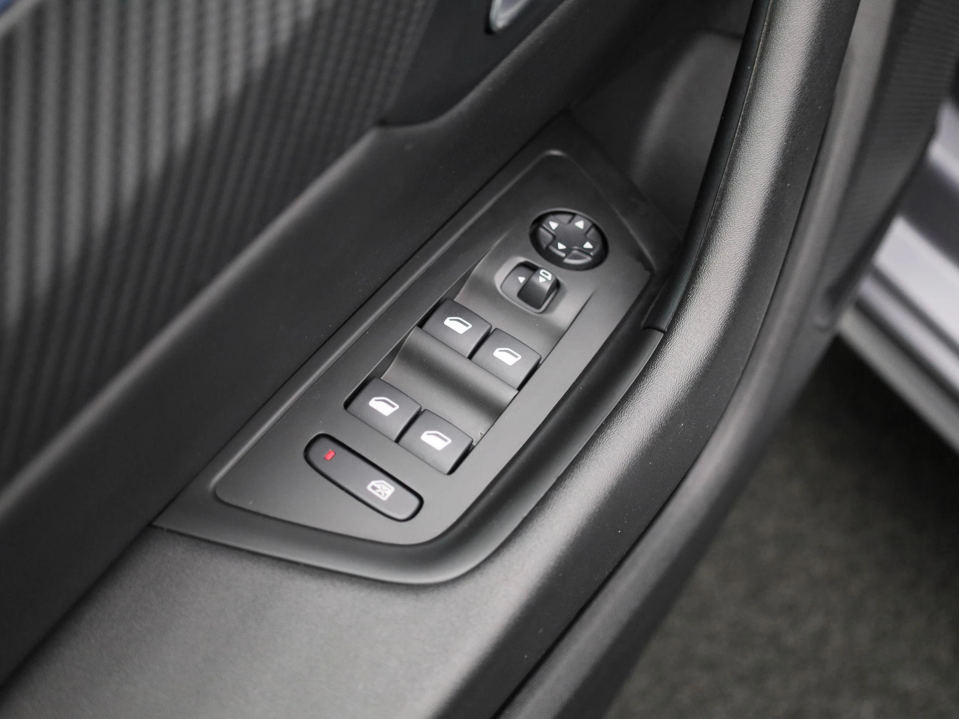 Peugeot-508-image-37