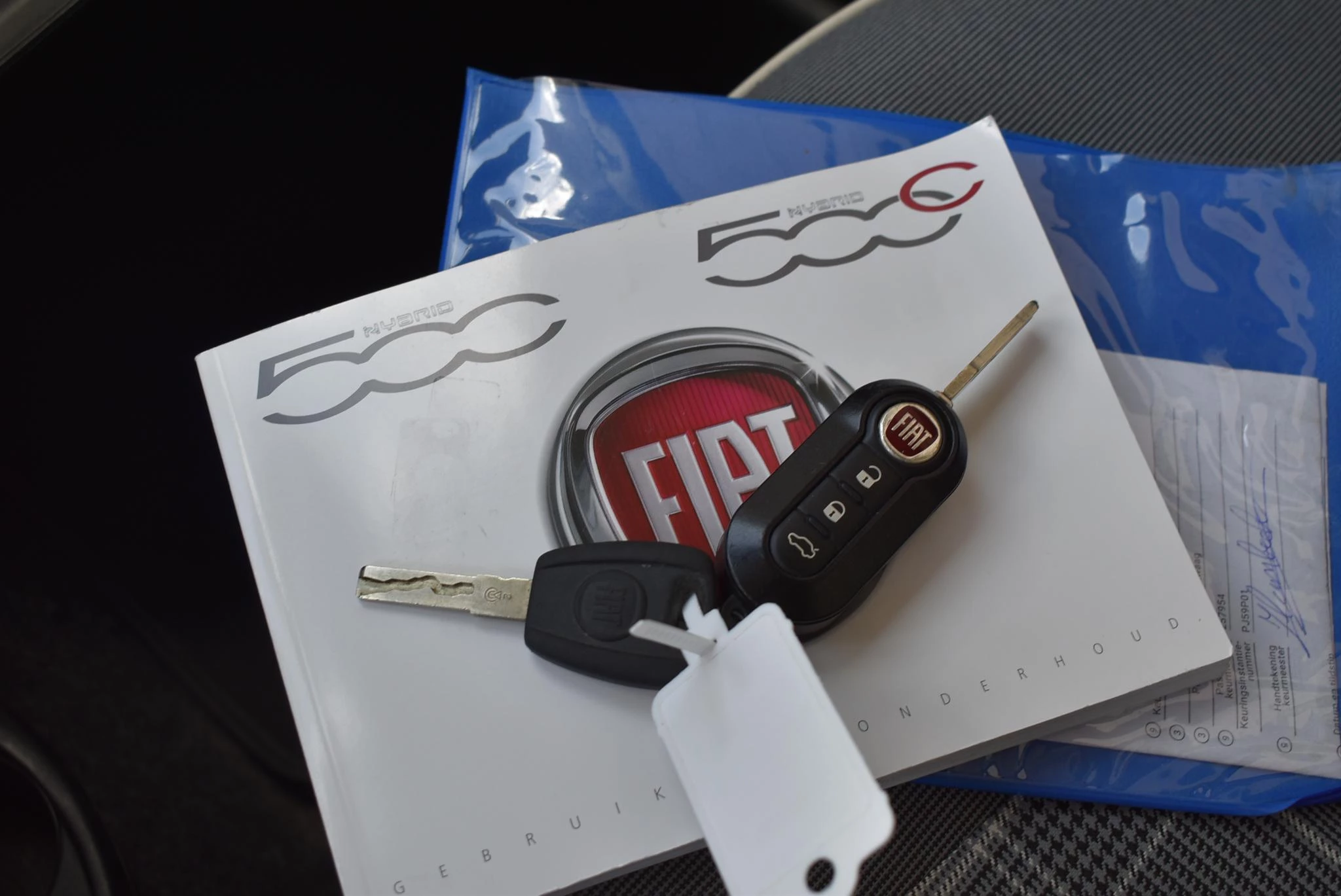 Fiat 500C 1.0 Hybrid Lounge