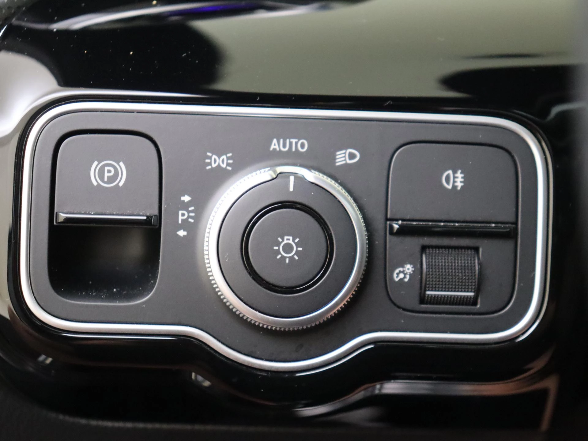 Mercedes-Benz-A-Klasse-image-24