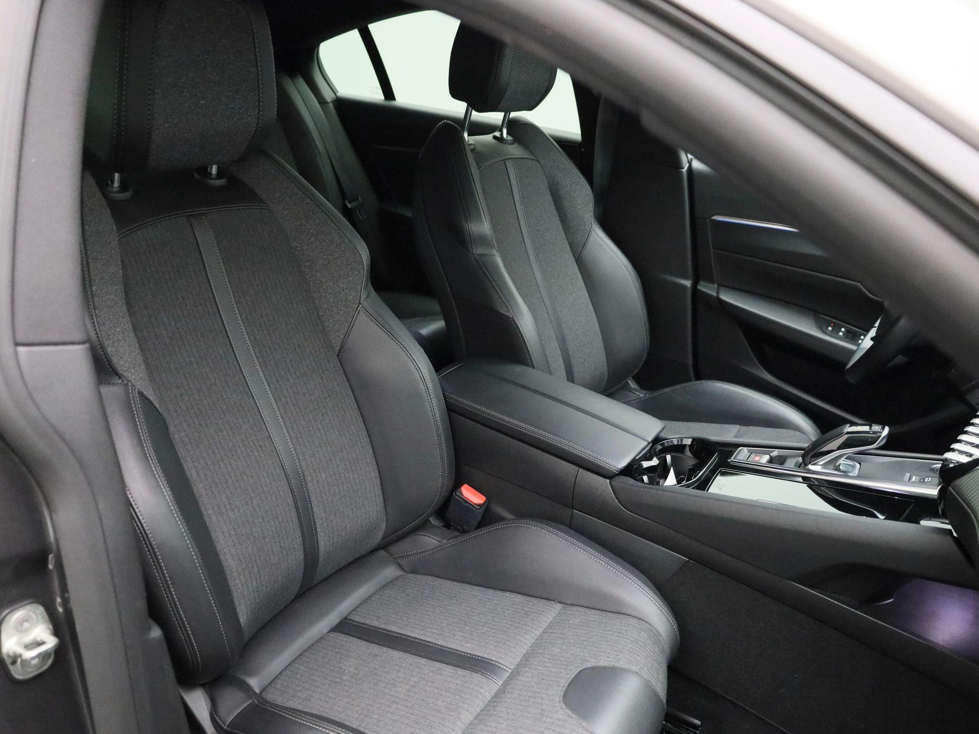 Peugeot-508-image-36