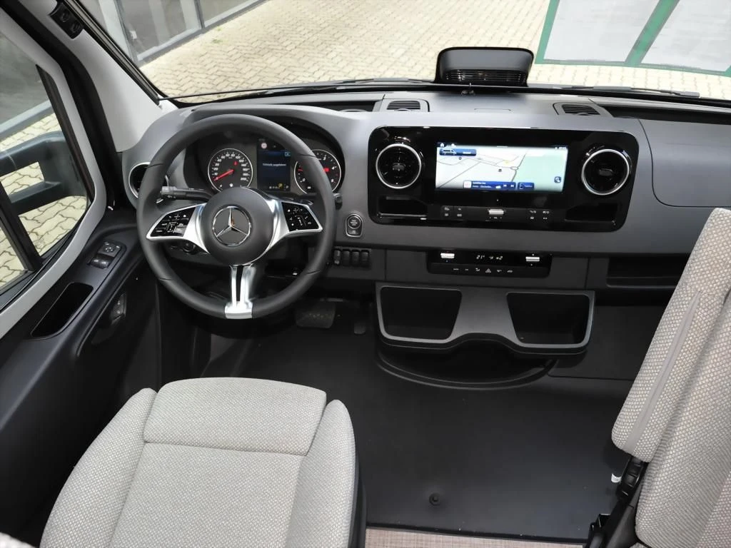 Hymer--image-26