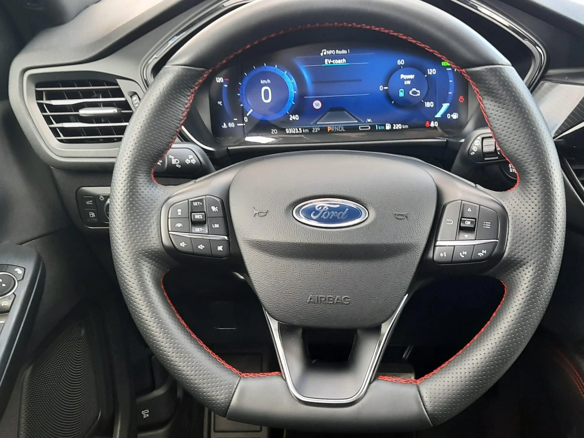 Ford-Kuga-image-12