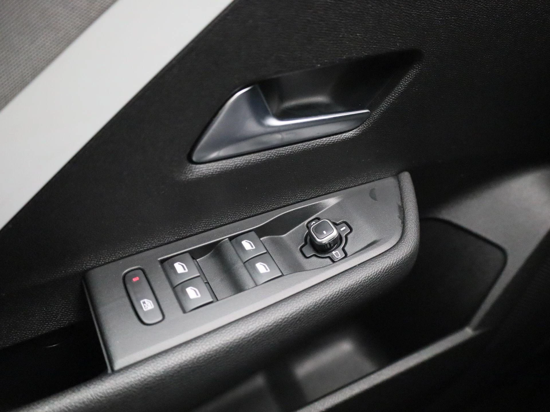 Opel-Astra-image-21