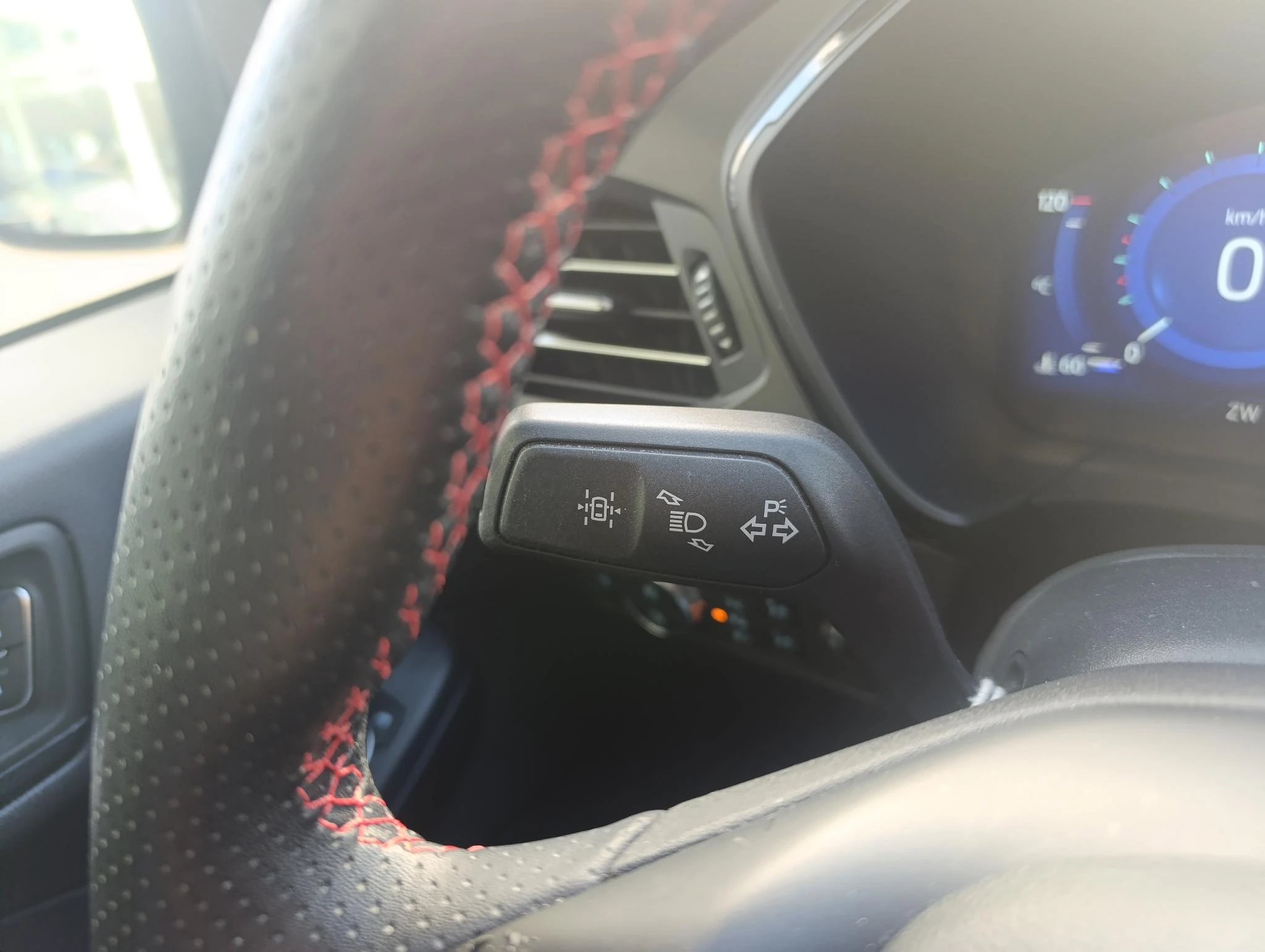Ford-Kuga-image-21