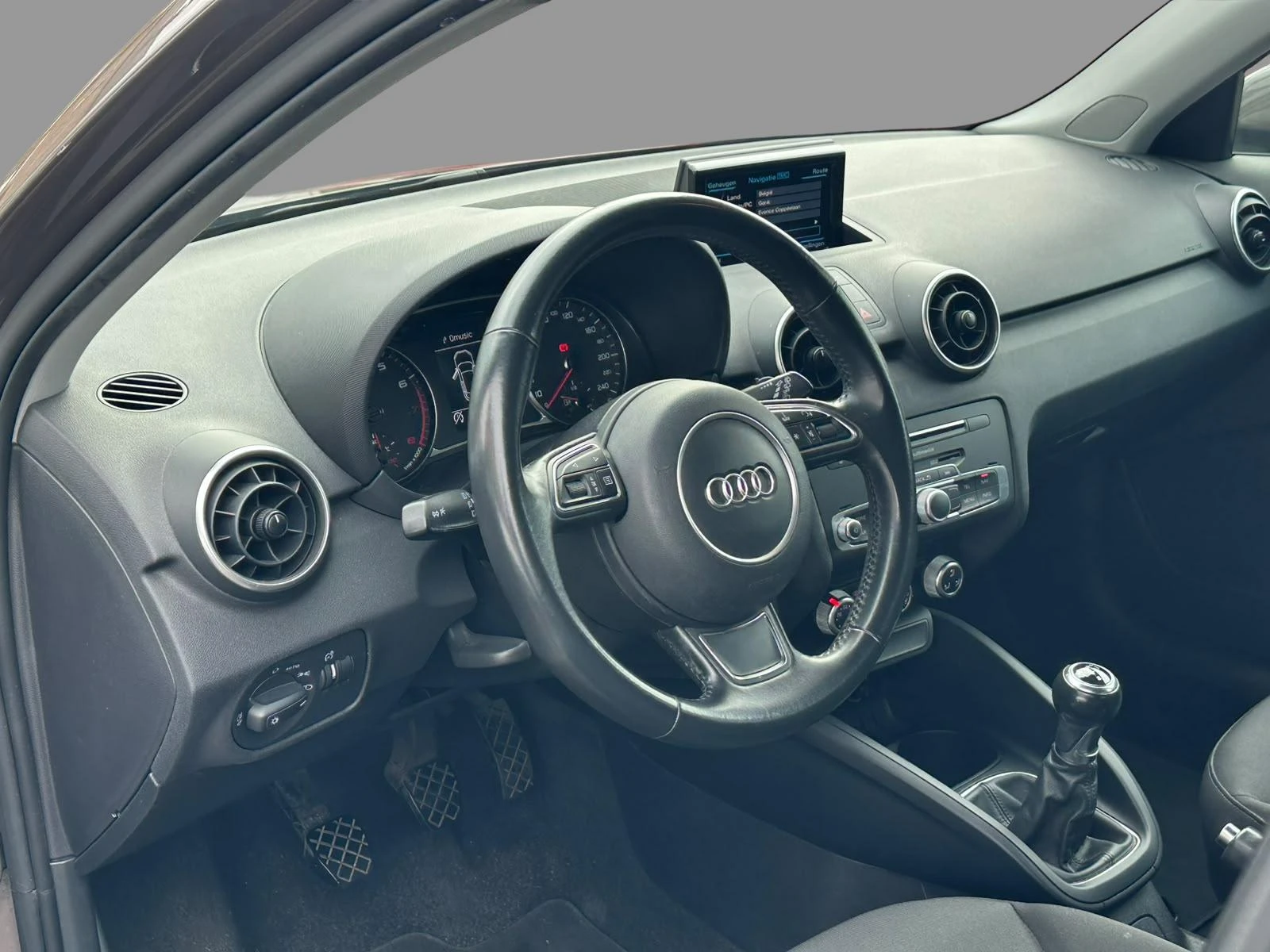 Audi-A1 Sportback-image-11