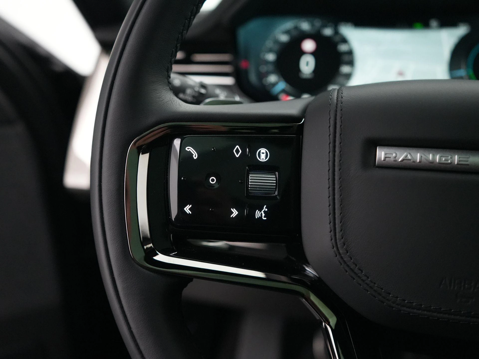 Land Rover-Range Rover Sport-image-15