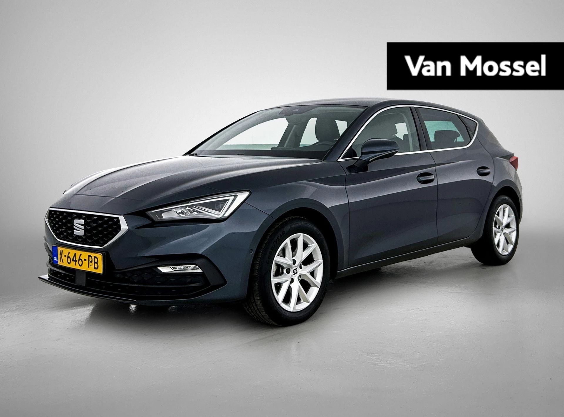 SEAT-Leon-image-0