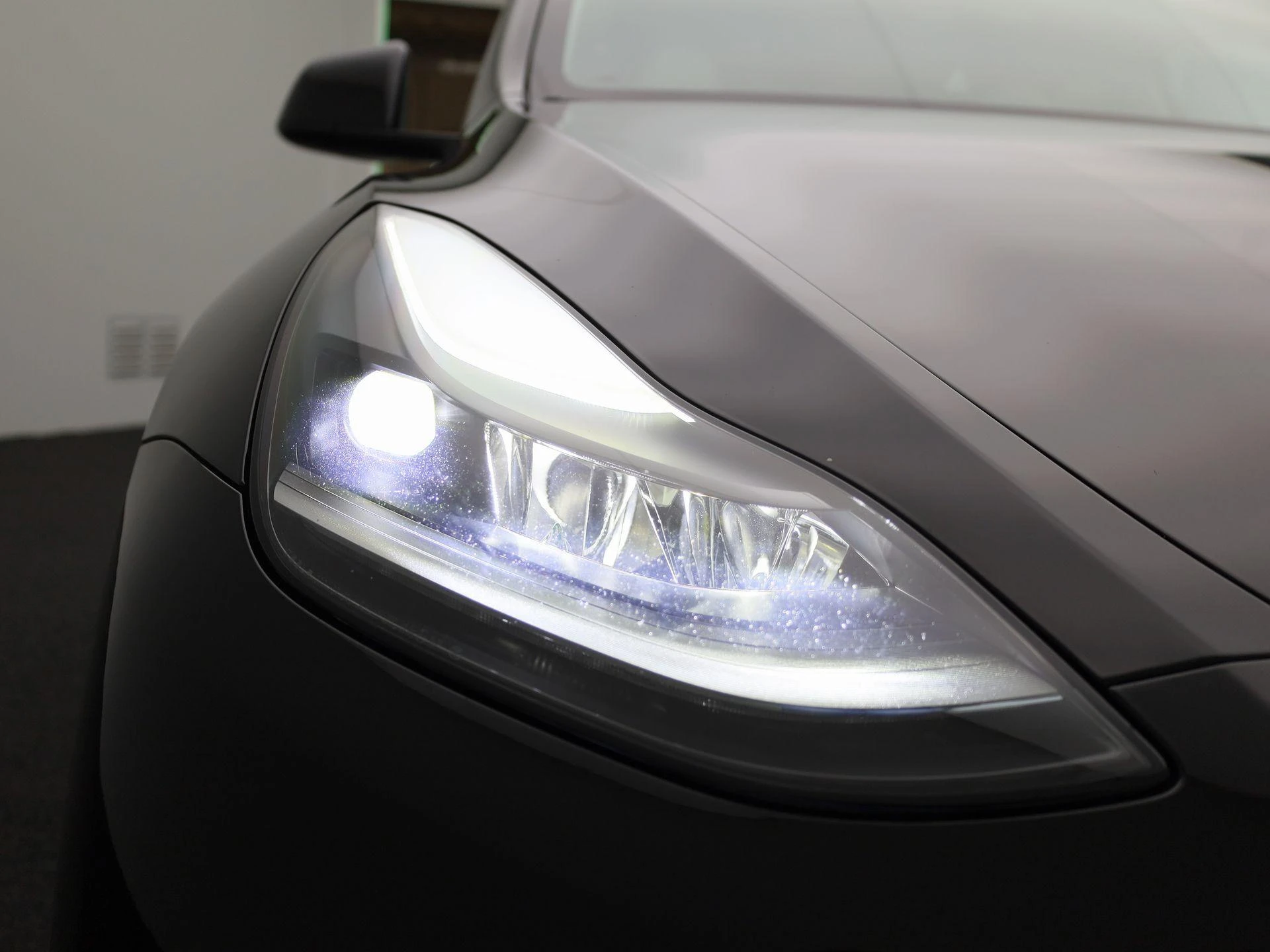 Tesla-Model Y-image-38