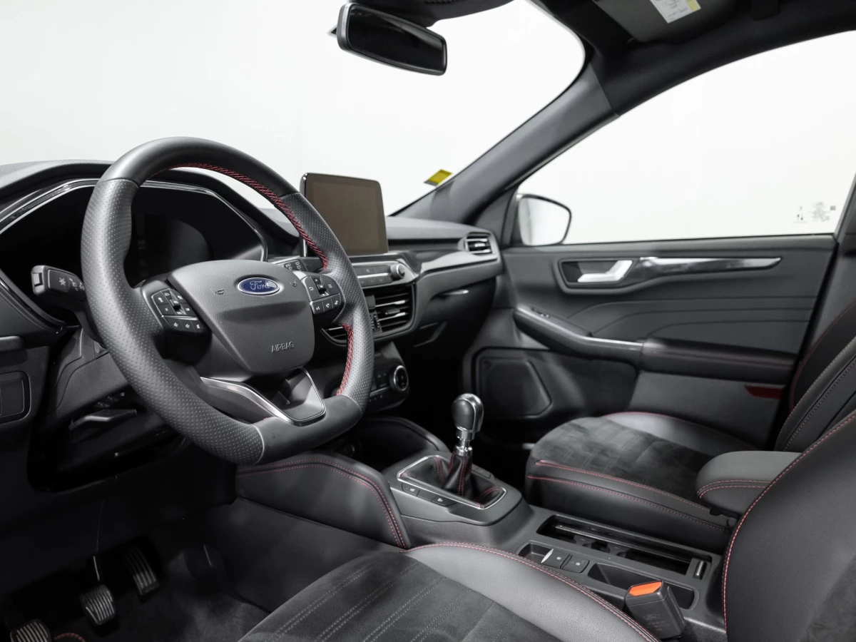 Ford Kuga ST-Line X*PANO*AHK*KAM*ACC*NAVI*SOUND-SYS. LED Pano SHZ 4xSHZ