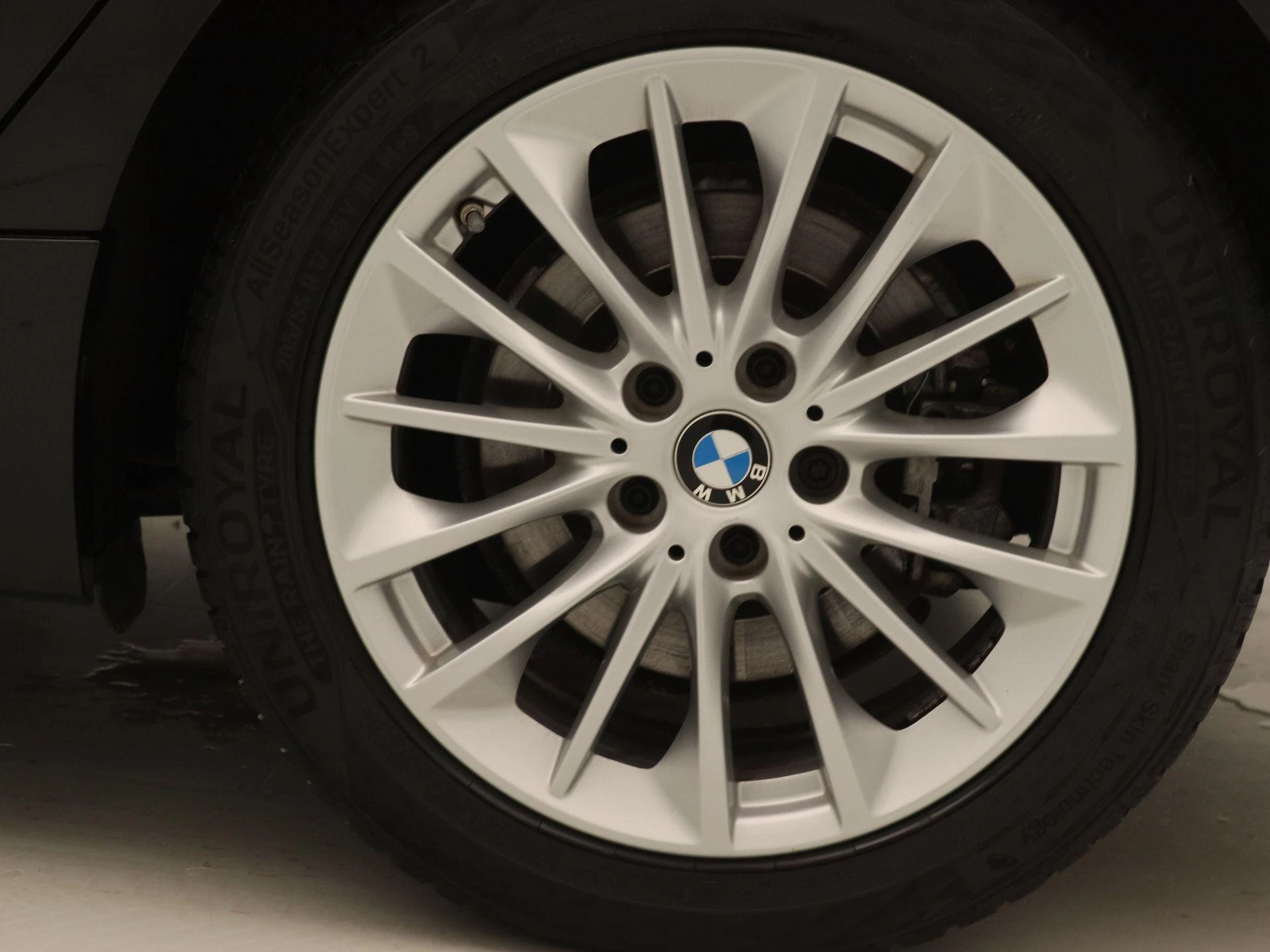 BMW-2 Serie-image-16