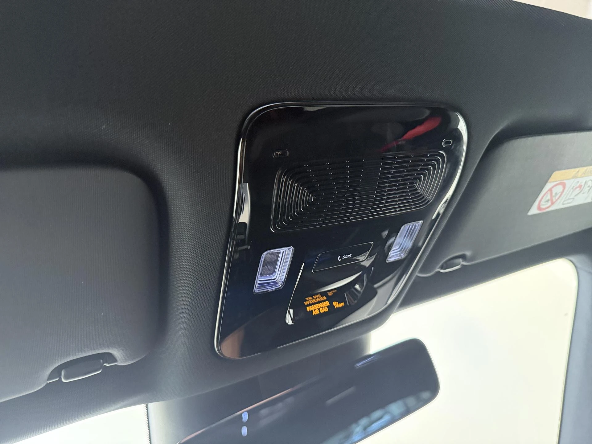 Mercedes-Benz-CLA-image-23