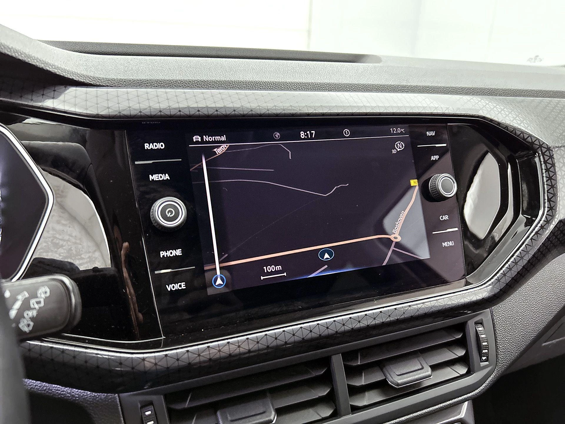 Volkswagen-T-Cross-image-31