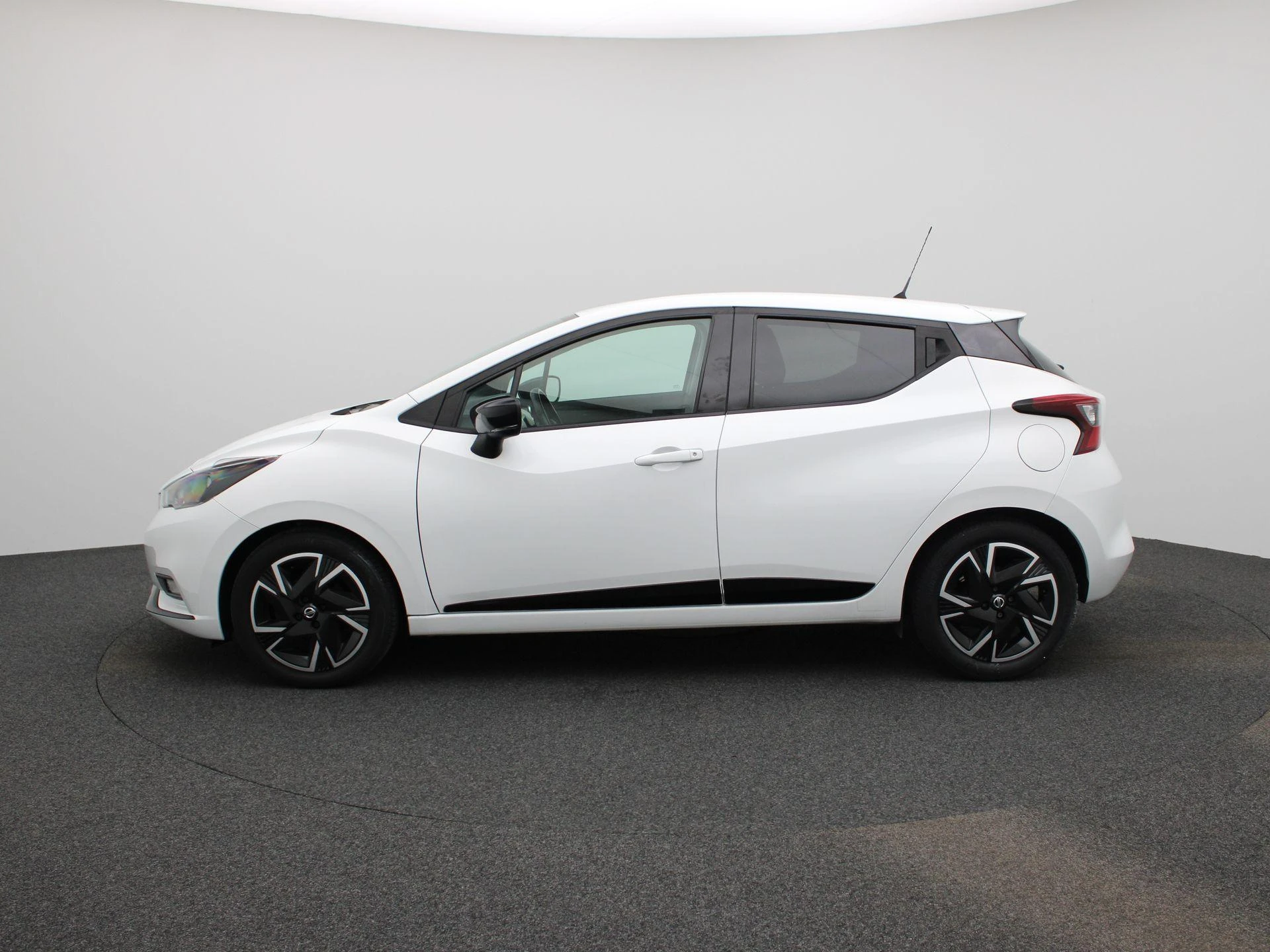 Nissan-Micra-image-3