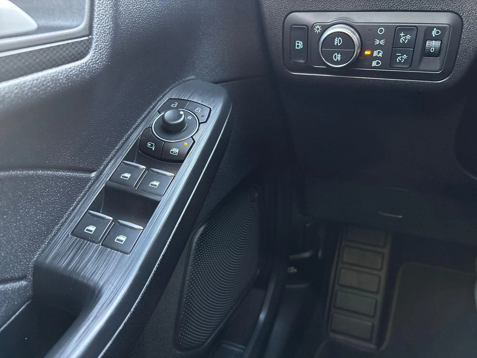 Ford-Kuga-image-26
