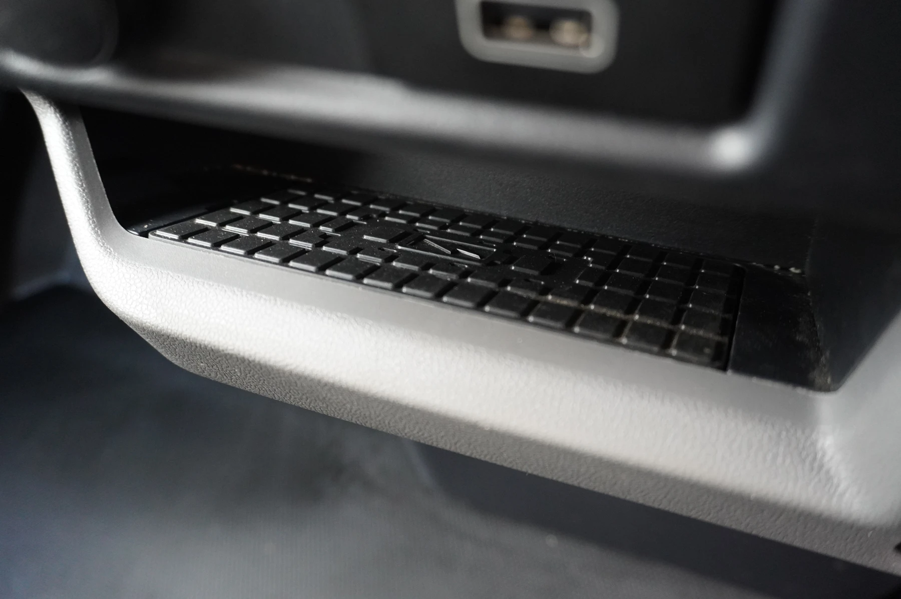 Volkswagen-Transporter-image-35