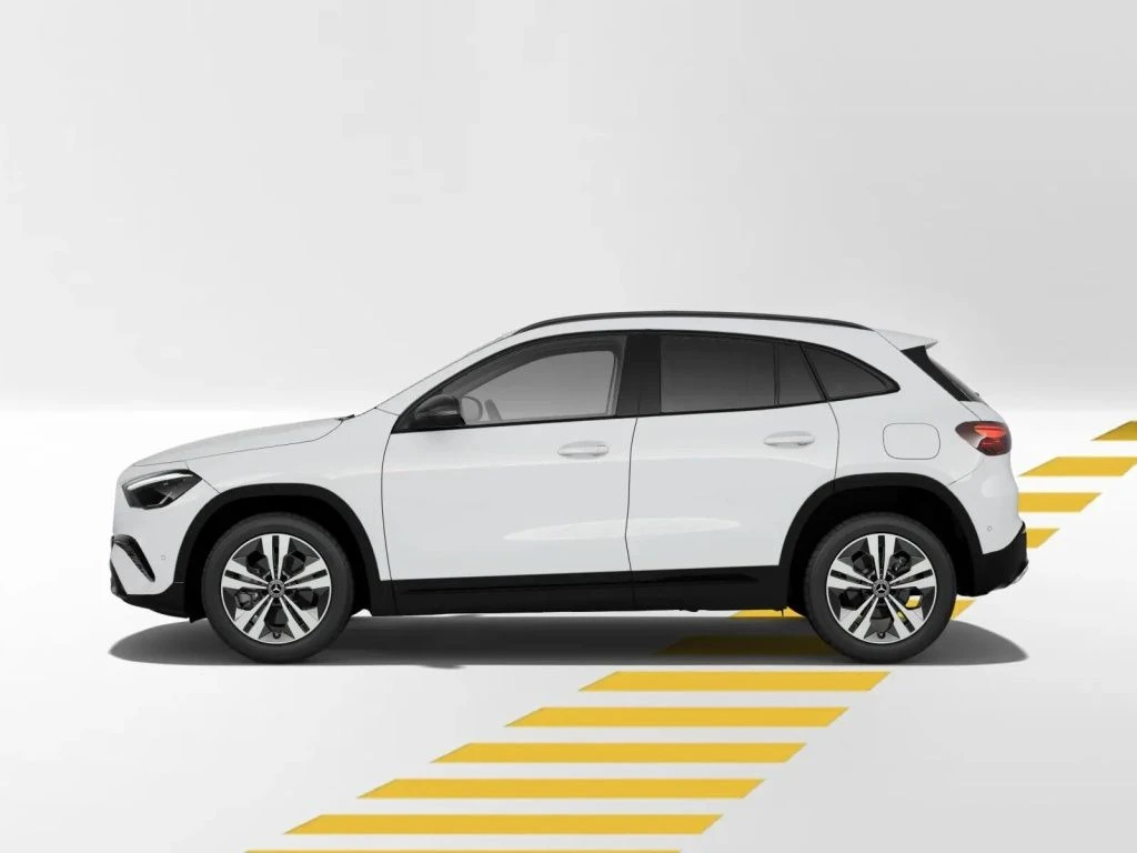 Mercedes-Benz-GLA 200 d-image-3