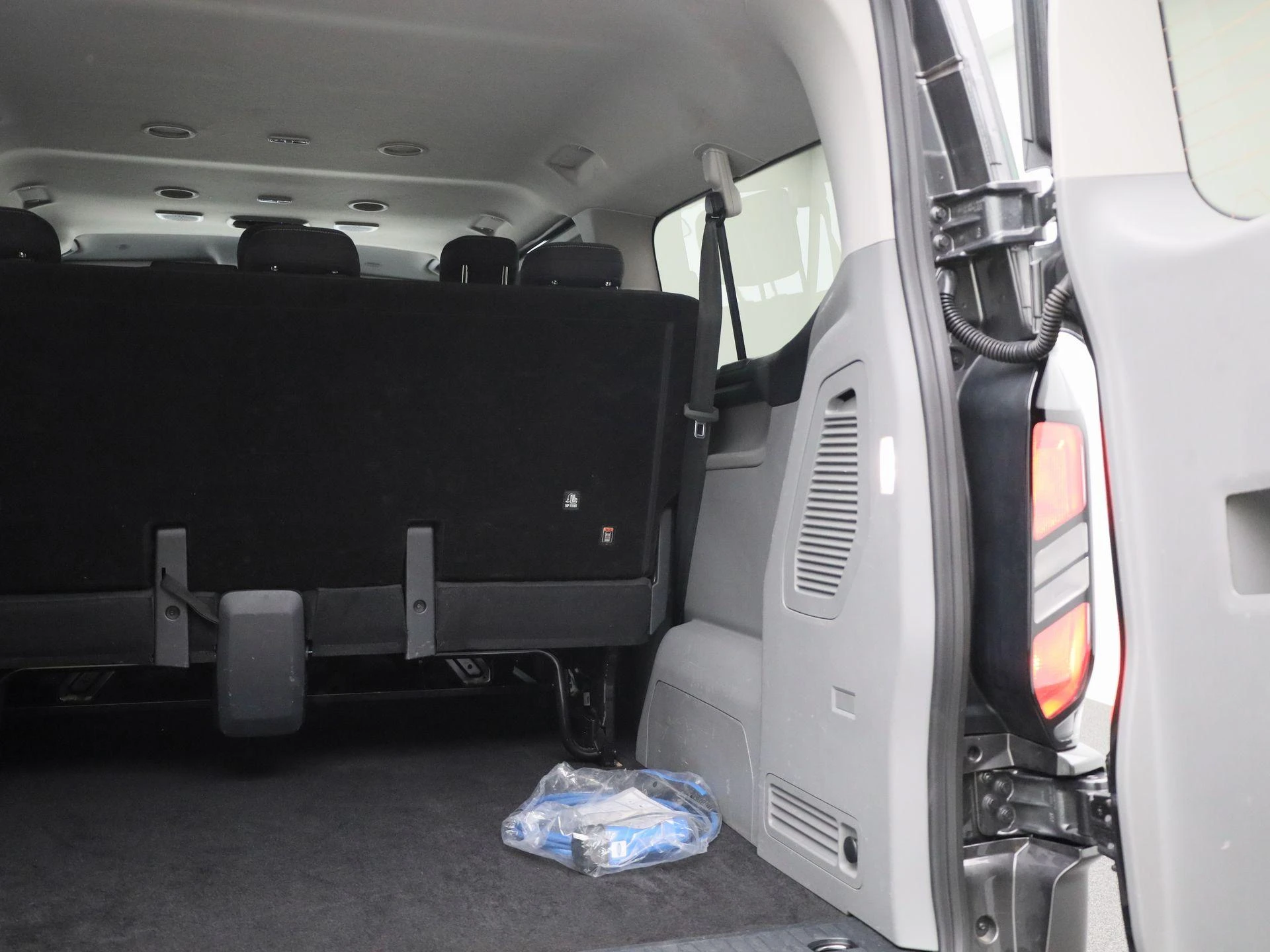 Ford-Transit Custom-image-13