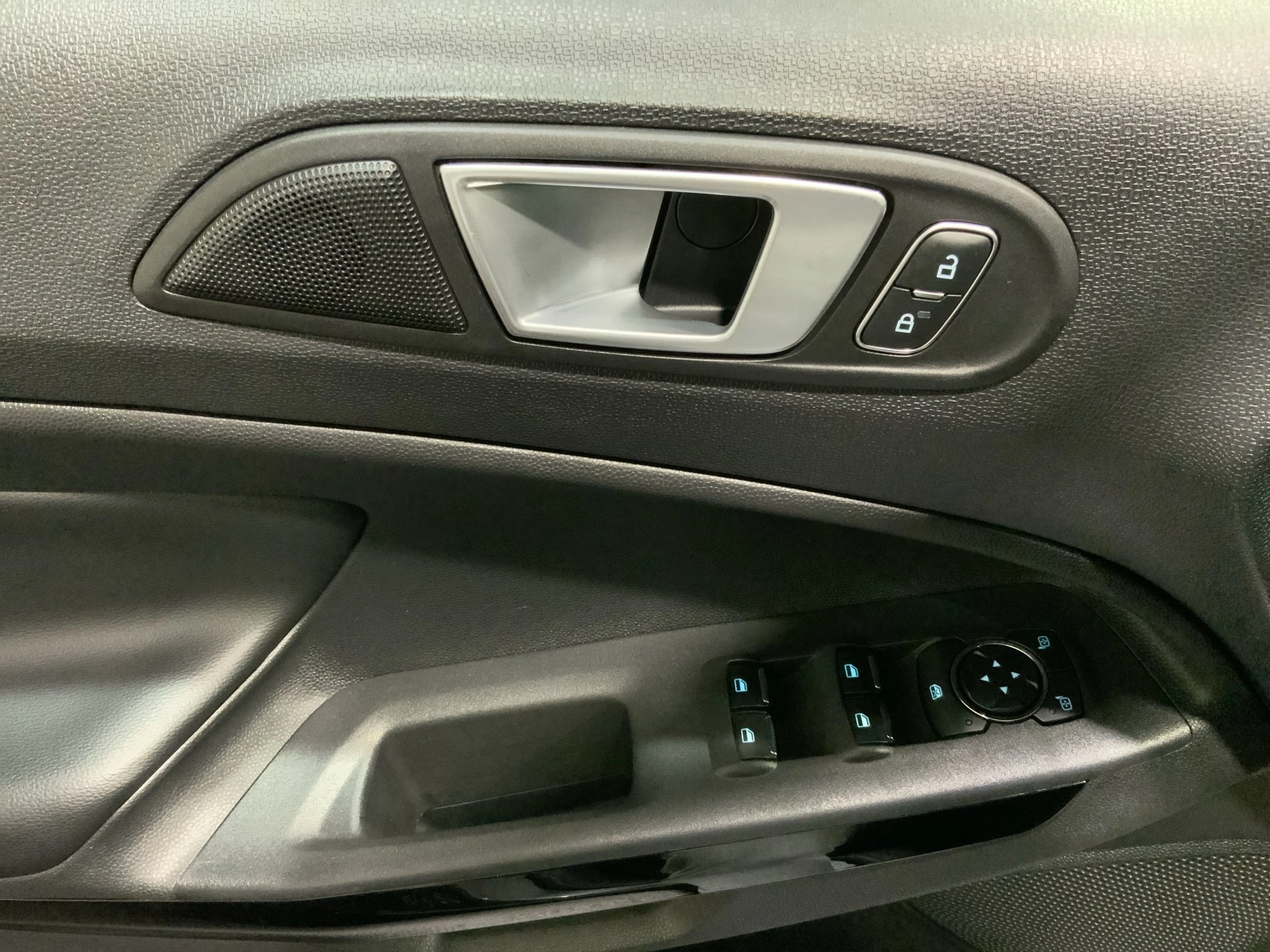 Ford-EcoSport-image-15