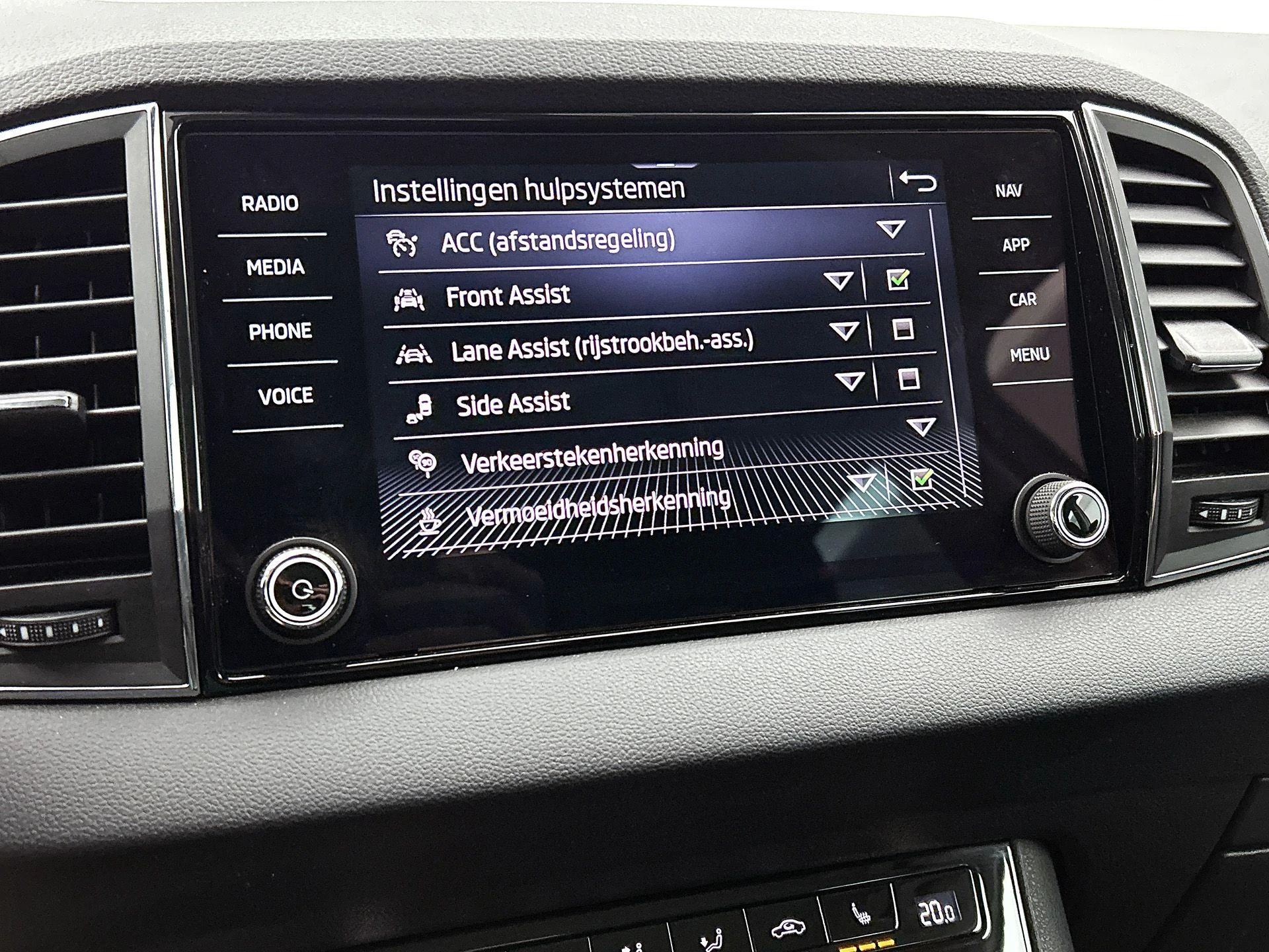 Škoda-Karoq-image-14