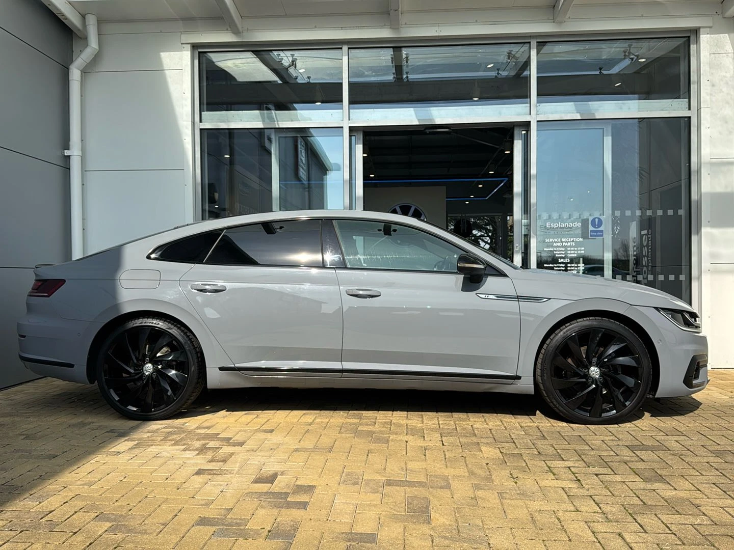 Volkswagen-Arteon-image-9