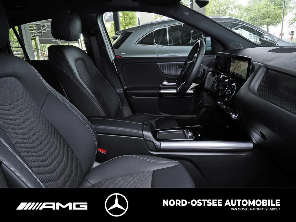 Mercedes-Benz GLA 200 d PROGRESSIVE AHK DISTRONIC LED MBUX Progressive
