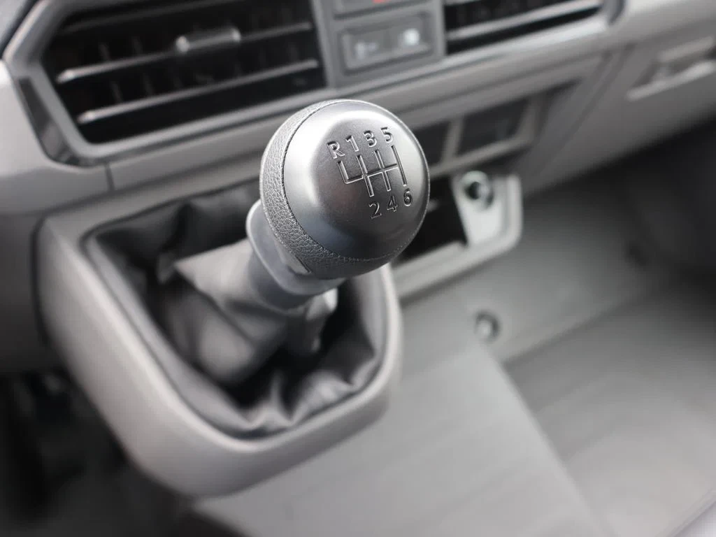 Volkswagen-Crafter-image-10